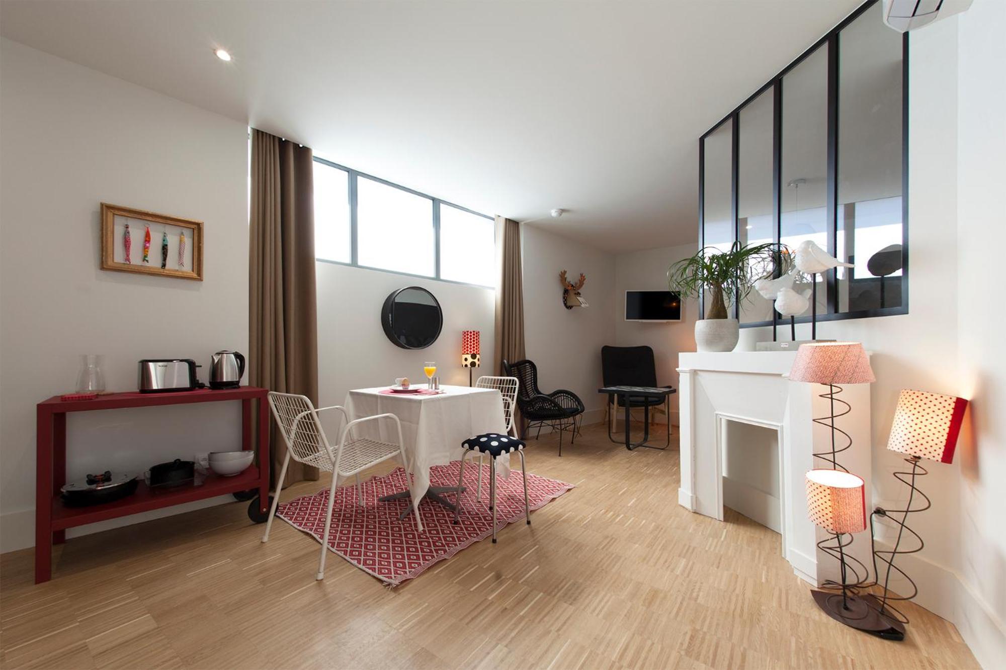 Appart Hotel Eugenie Louhans Szoba fotó