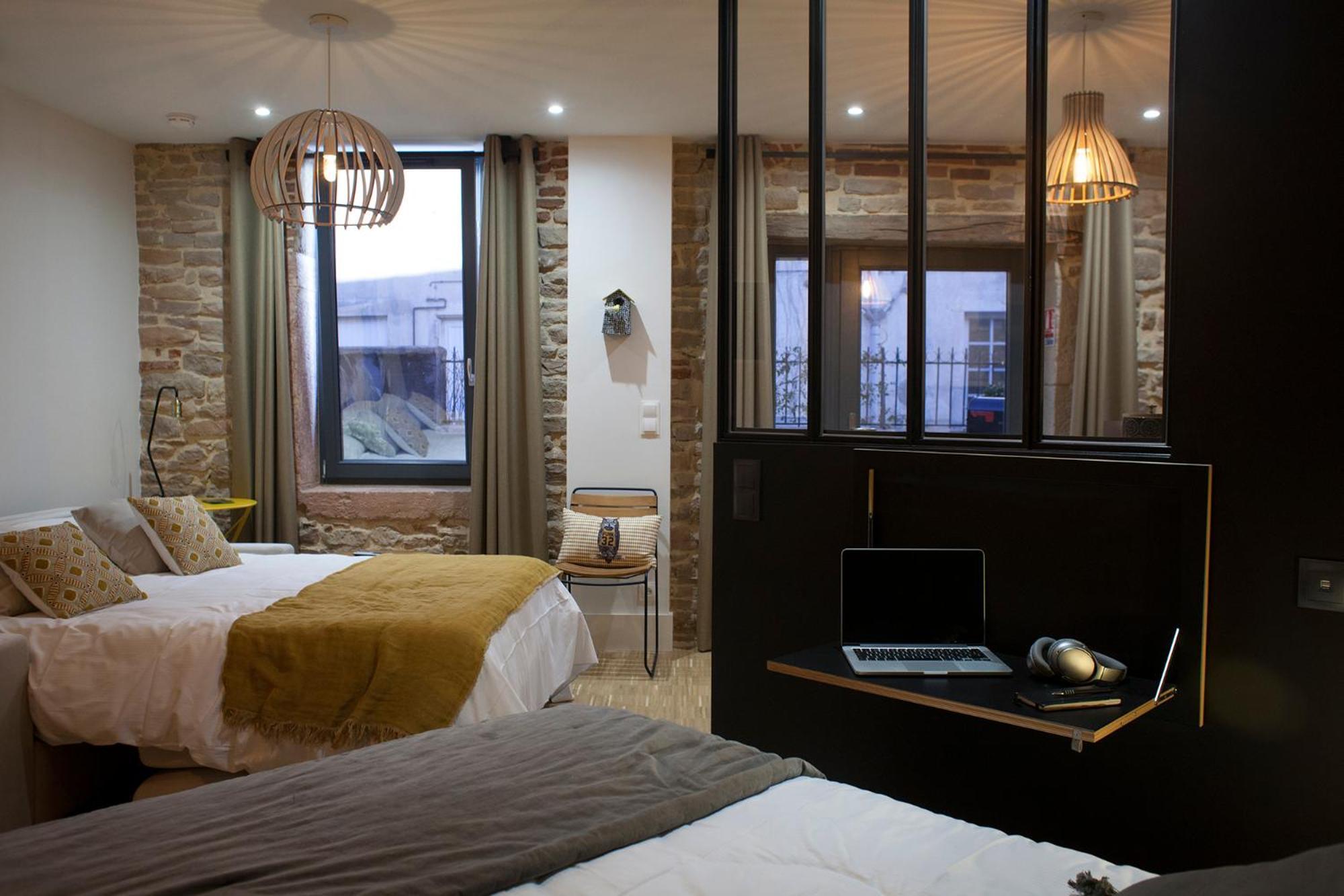 Appart Hotel Eugenie Louhans Szoba fotó