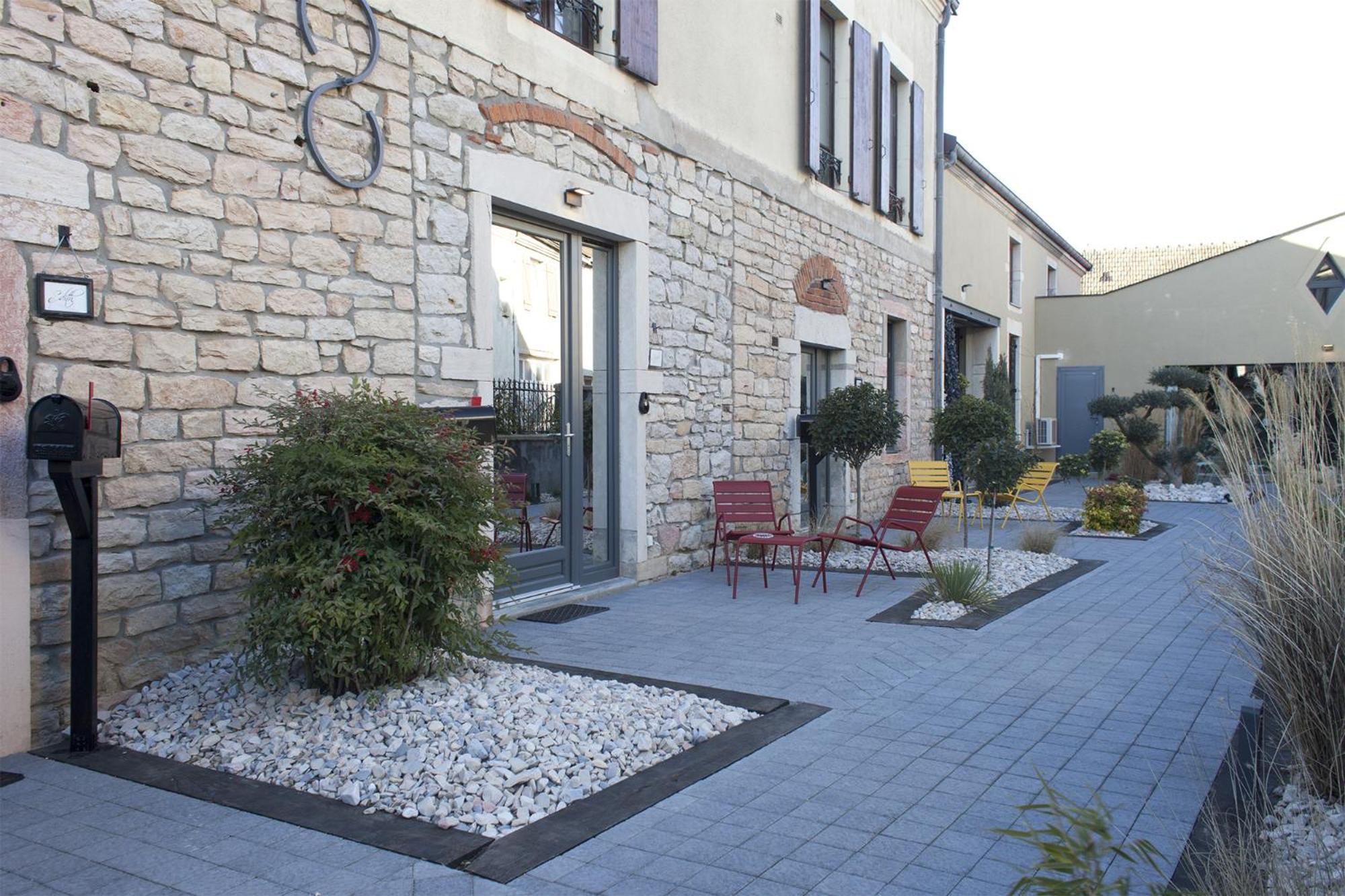 Appart Hotel Eugenie Louhans Kültér fotó